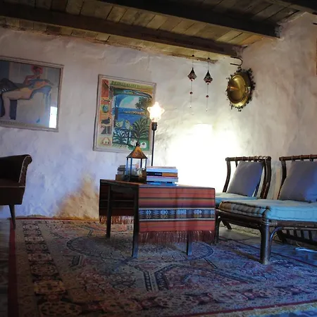 El Castano Lodge