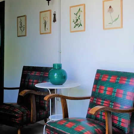 El Castano Lodge *